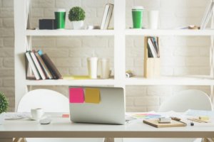 Voeg kleur en plantjes toe aan je planken