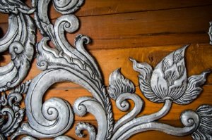 Neutrale en zilveren tonen zijn een decoratietrend