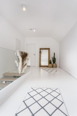 3 ideeën voor het decoreren van smalle gangen