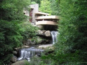 Ontdek de geschiedenis van Fallingwater House