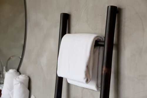 Hedendaags Eenvoudige en perfecte handdoekrekken voor de badkamer - Decor Tips WT-61