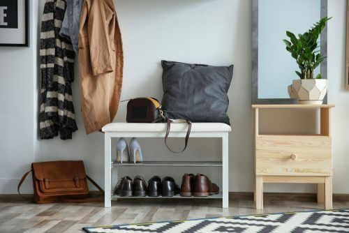 Aanhouden schoenen bankje