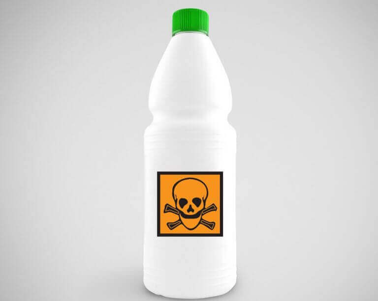 Gebruik bij het verzorgen van houten meubels geen ammoniak