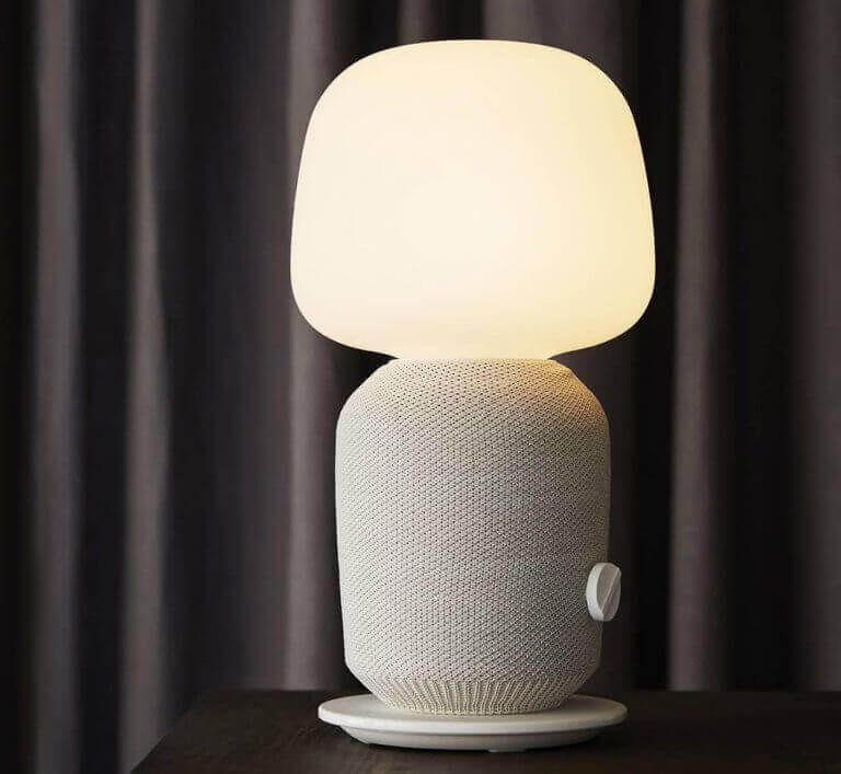 Beige lamp uit de ikea catalogus 2020