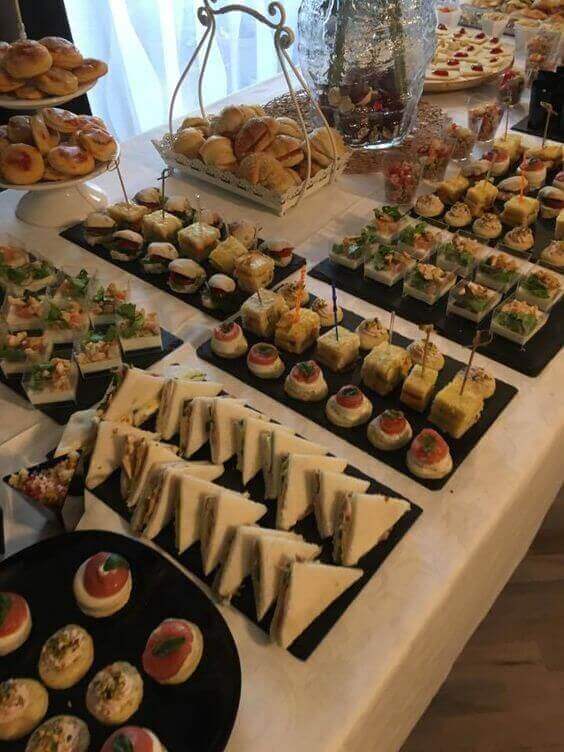 Buffet met snacks