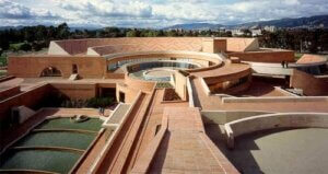 Rogelio Salmona: de bakstenenarchitect