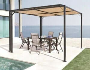 Pergola met uizicht op zee