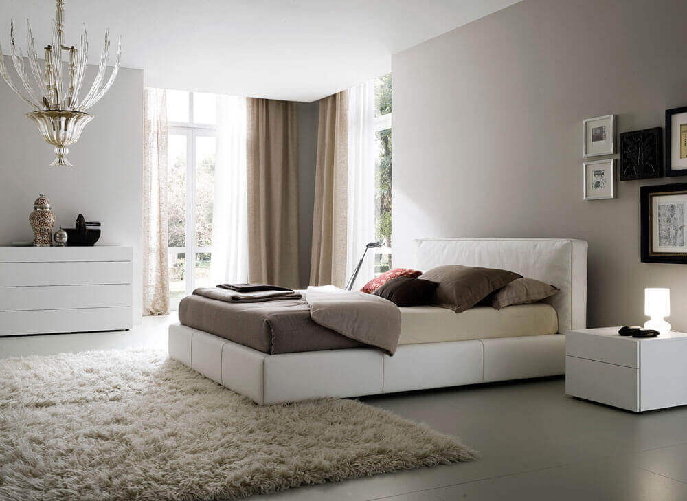 Slaapkamer met bruin en beige