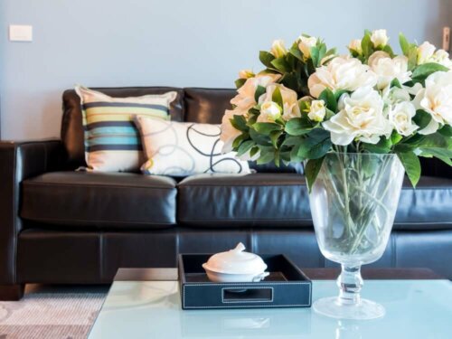 Bloemschikken met kunstbloemen