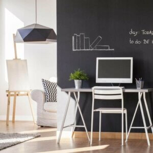 Het gebruik van krijtverf om je meubels te restaureren