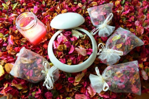 Potpourri van bloemen: een decoratief element dat heerlijk ruikt